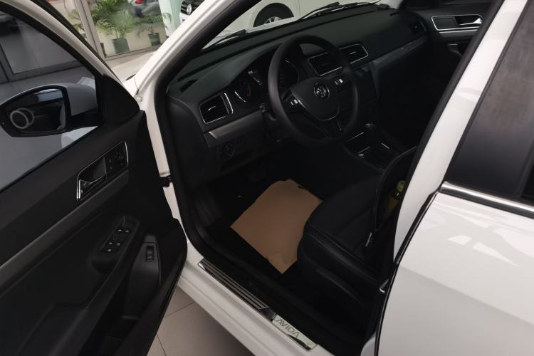 Used Volkswagen Lavida 2017 1.6L Automatic Comfort Edition