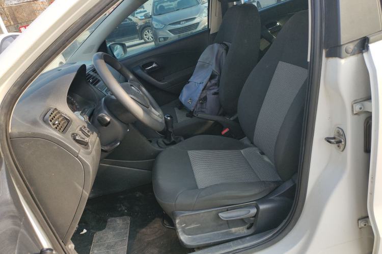 Used Volkswagen Polo 2014 1.4L Manual Fashion Edition