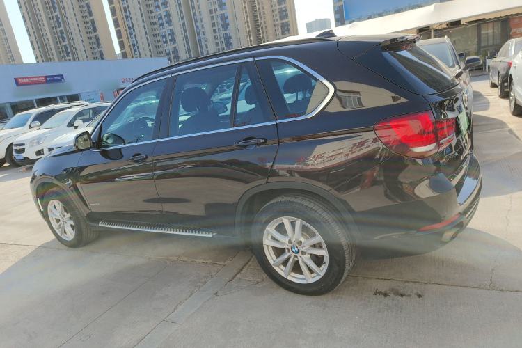 Used BMW X5 2015 xDrive28i
