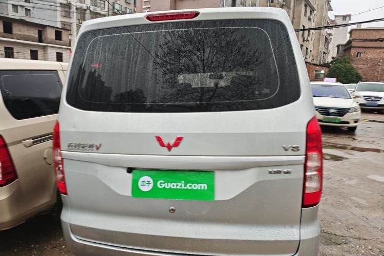 Used Wuling Hongguang V 2019 1.5L Enjoyment Version China VI LAR