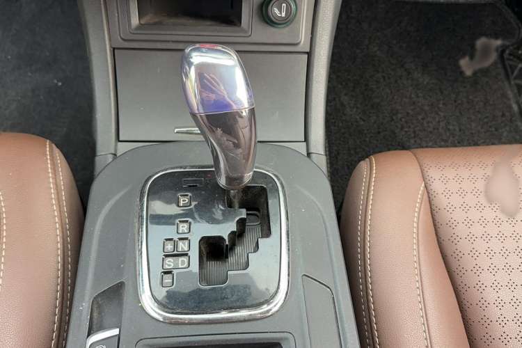 Used BYD S7 2015 2.0T Upgraded Automatic Luxury Version
