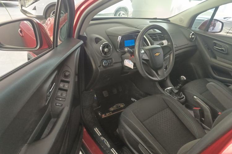 Used Chevrolet Trax 2016 1.4T Manual Two-Wheel Drive Comfort Version with Sunroof
