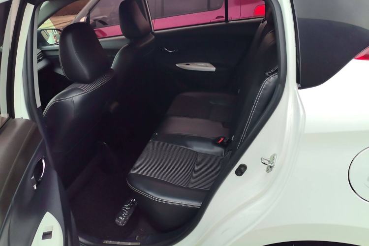 Used Toyota YARiS L 2015 1.5G Automatic Xuan Dong Sunroof Special Edition
