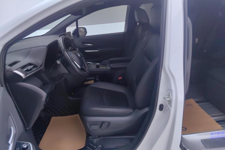 Used Toyota Sienna 2021 2.5L Hybrid Premium Edition
