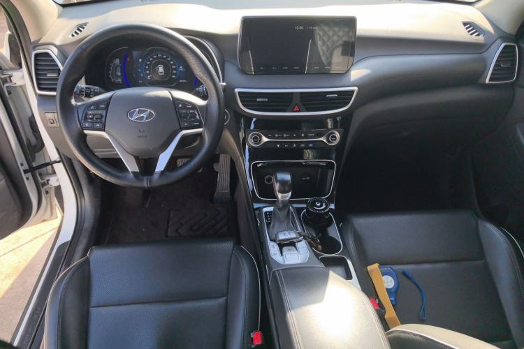 Used Hyundai Tucson 2019 280TGDi Dual-Clutch Two-Wheel Drive Fashion Edition China VI Standard
