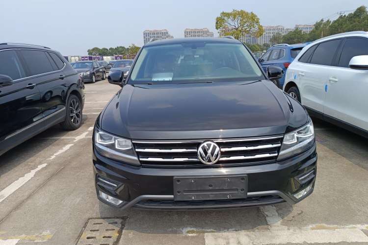 Used Volkswagen Tiguan L 2019 330TSI Automatic Two-Wheel Drive Panoramic Comfort Edition China VI Standard
