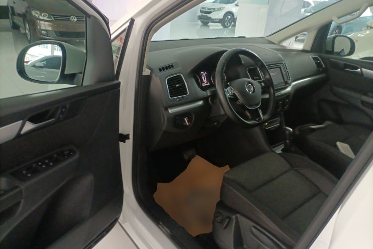 Used Volkswagen Sharan 2016 380TSI Comfort Edition 7-Seater
