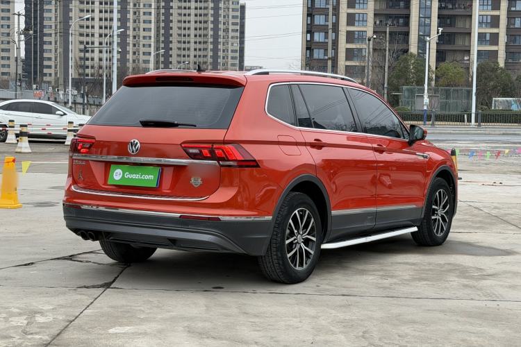 Used Volkswagen Tiguan L 2017 330TSI Automatic Two-Wheel Drive Luxury Edition