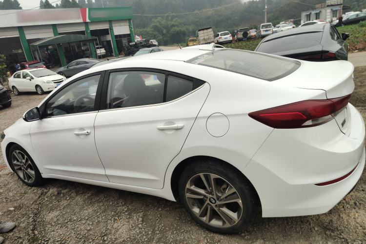 Used Hyundai Elantra 2016 1.6L Automatic ZhiXuan – Elite Version