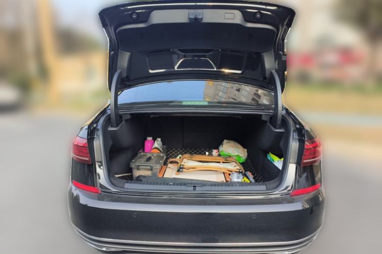 Used Volkswagen Passat 2025 Premium Version 380TSI Dragon Edition
