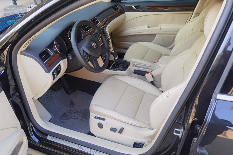 Used Skoda Superb 2013 1.8TSI Automatic Yashi Edition