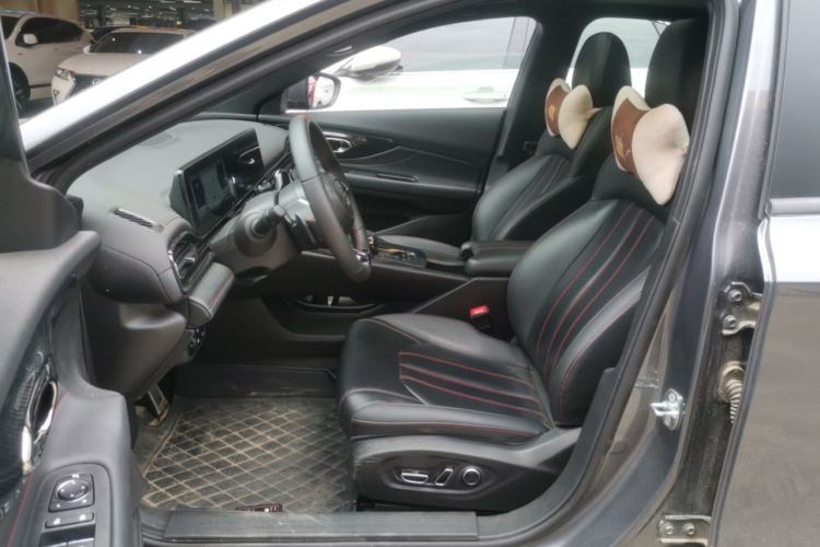 Used GAC Trumpchi EMPOW 2023 270T DCT J16 Version
