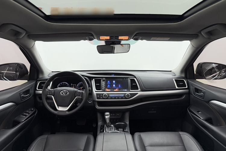 Used Toyota Highlander 2018 2.0T Four-Wheel Drive Luxury Version 7 Seats China VI Standard