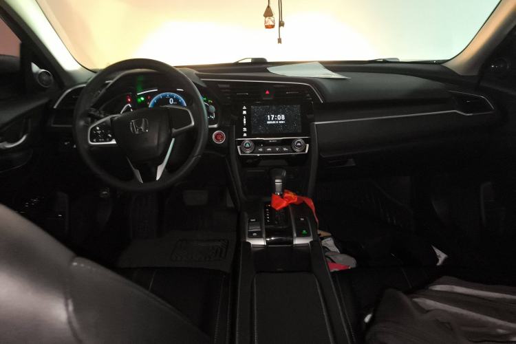 Used Honda Civic 2016 220TURBO CVT Luxury Edition
