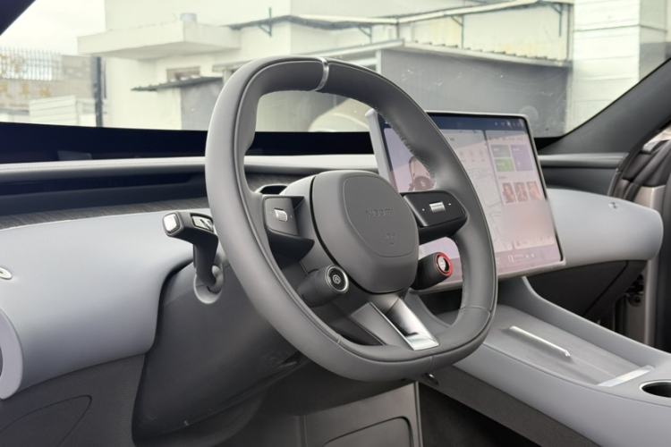 Used Xiaomi Auto YU7 2025 Ultra-Long Range All-Wheel Drive Pro Version
