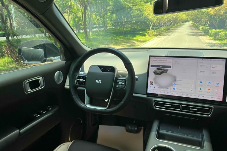 Used Li Auto L8 2023 Air model
