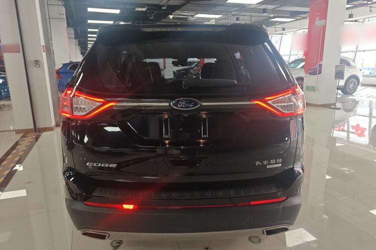 Used Ford Edge 2017 EcoBoost 245 Two-Drive Platinum Edition 5 Seats