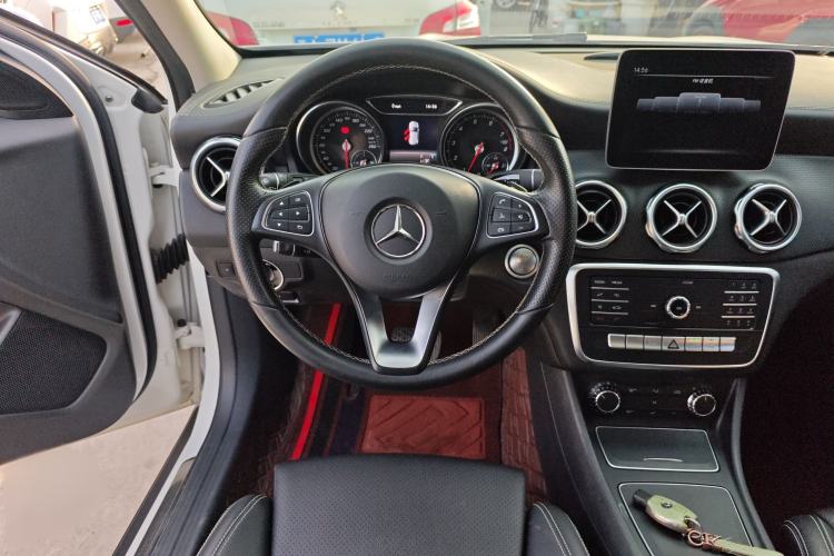 Used Mercedes-Benz GLA 2018 GLA 200 Fashion Model