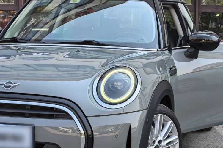 Used  MINI 2022 1.5T COOPER Classic Edition
