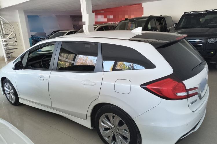 Used Honda Jade 2017 1.8L automatic Comfort version 5 seats
