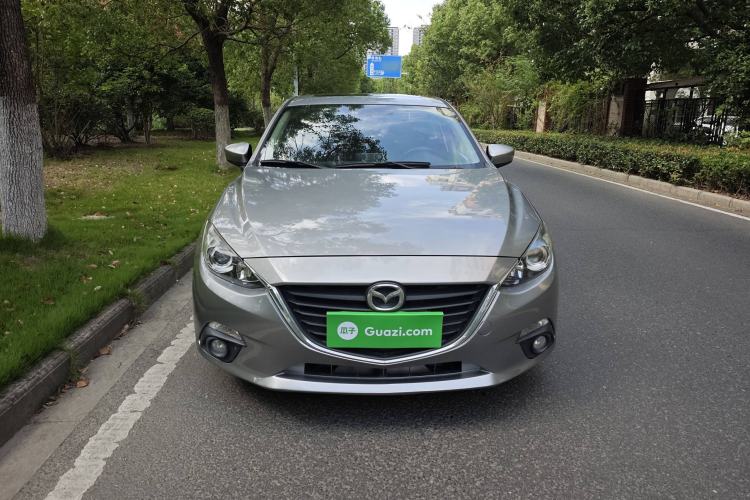 Used Mazda Mazda 3 Axela 2016 Sedan 1.5L Automatic Luxury Model
