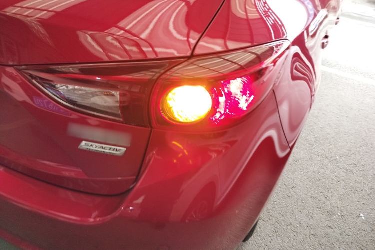 Used Mazda Mazda 3 Axela 2017 Hatchback 1.5L Automatic Comfort Model Emission Standard China V