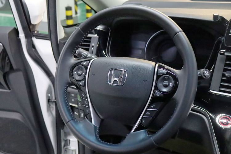 Used Honda Elysion 2019 2.0L Hybrid Supreme Edition
