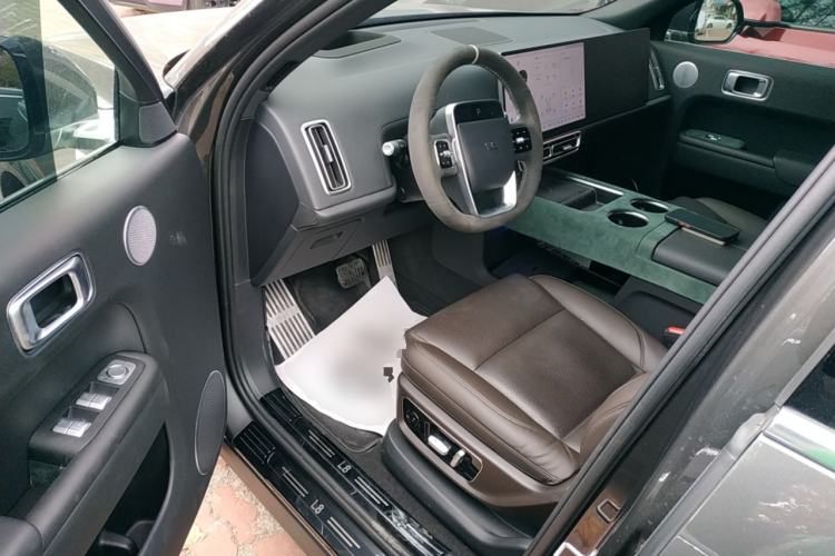 Used Li Auto L8 2023 Max model
