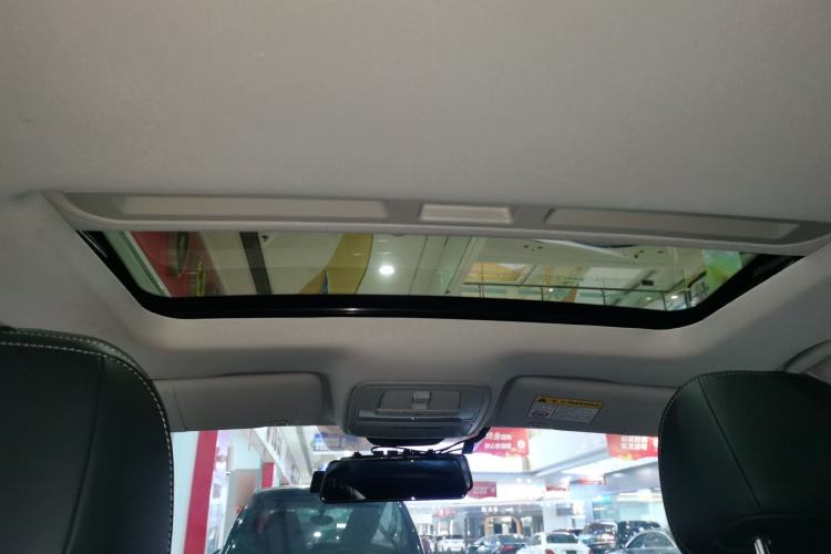 Used Roewe i5 2020 GL 20T Automatic 4G Connected Supreme Flagship Edition
