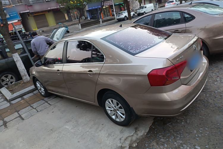 Used Volkswagen Jetta 2017 1.4L Manual Fashion Edition