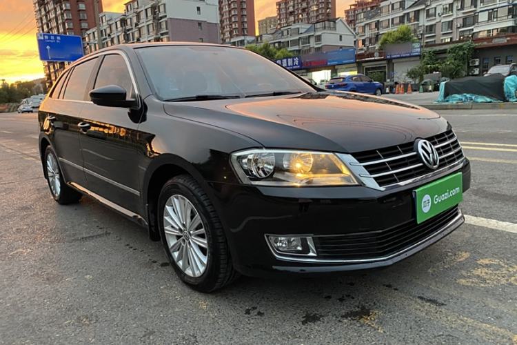 Used Volkswagen Gran Lavida 2013 1.6L Manual Comfort Model
