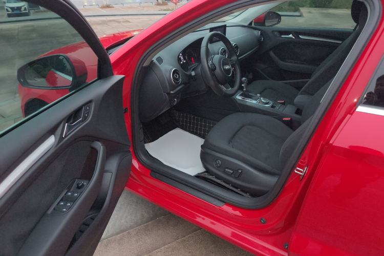 Used Audi A3 2014 Limousine 35 TFSI Automatic Fashion Model
