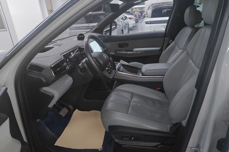 Used Nio ES8 2020 415 km Range 6-Seater Version