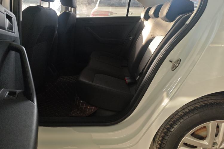 Used Volkswagen Jetta 2019 Dream Edition 1.4L Manual Fashion Version