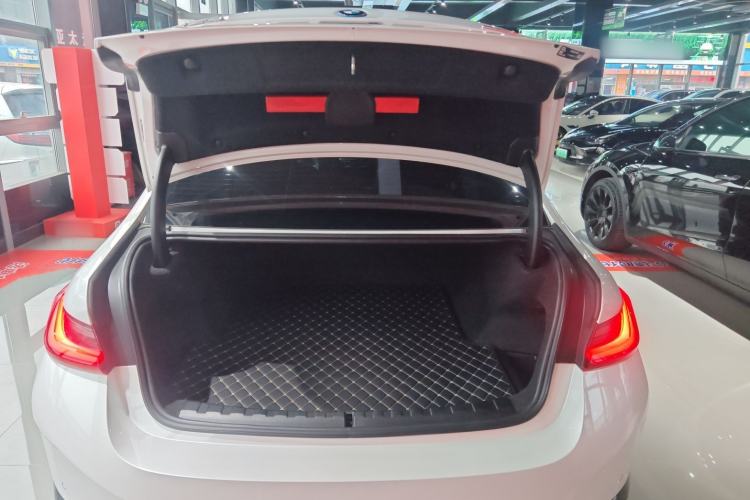 Used BMW i3 2022 eDrive 35 L
