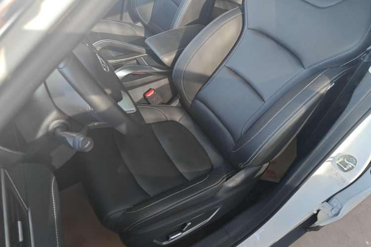 Used Geely Auto Emgrand X7 Sport 2020 1.8TD DCT ZhiZun PRO
