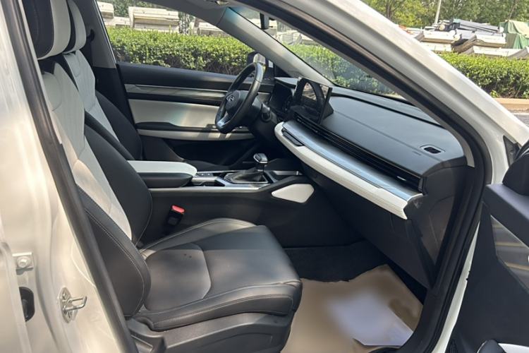 Used Geely Auto Emgrand L 2022 1.4T CVT Flagship Edition