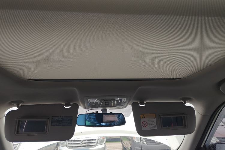 Used Venucia T60 2018 1.6L CVT Smart & Fun Version China VI Standard
