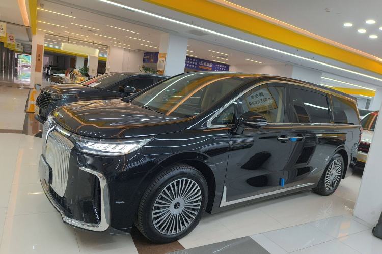 Used VOYAH Dream 2025 PHEV Four-Wheel Drive Prestige Kunpeng Edition
