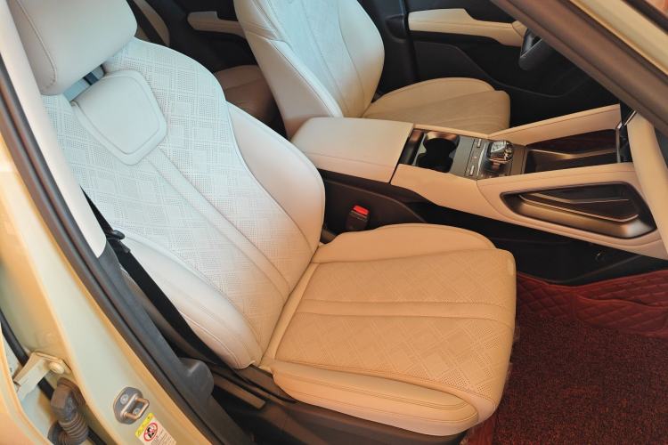 Used BYD Yuan UP 2024 401 km Active Version
