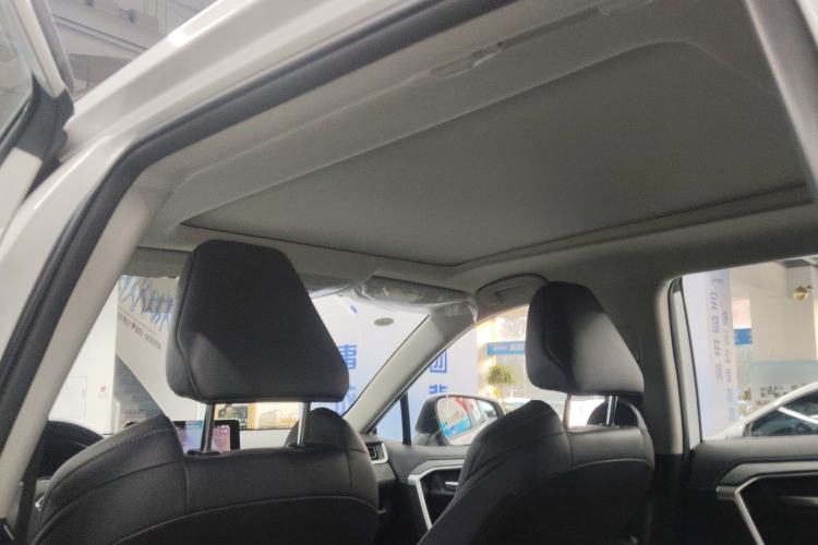 Used Toyota Wildlander 2023 Dual-Motor 2.5L E-CVT Four-Wheel Drive Prestige Edition
