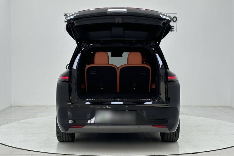 Used Li Auto L8 2024 PRO Model
