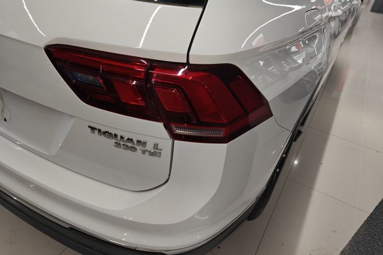 Used Volkswagen Tiguan L 2017 330TSI Automatic Two-Wheel Drive Luxury Edition