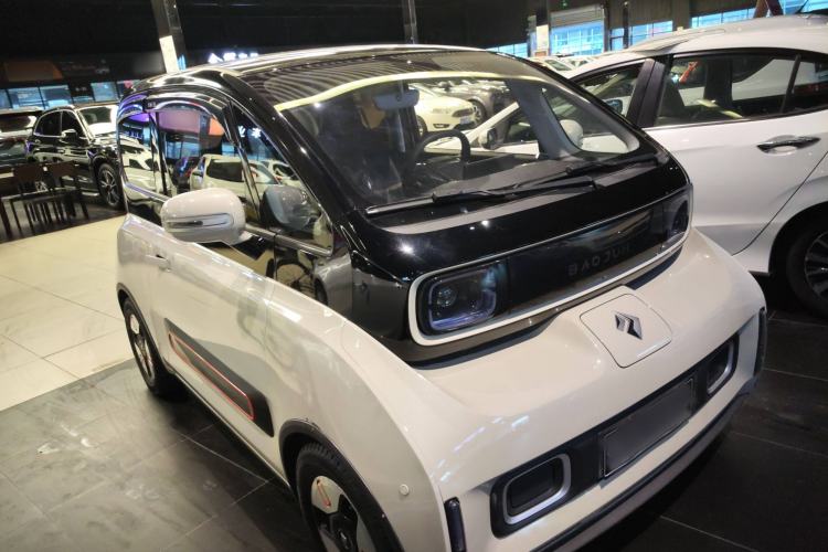 Used Baojun KiWi EV 2021 Artist Model Lithium Iron Phosphate
