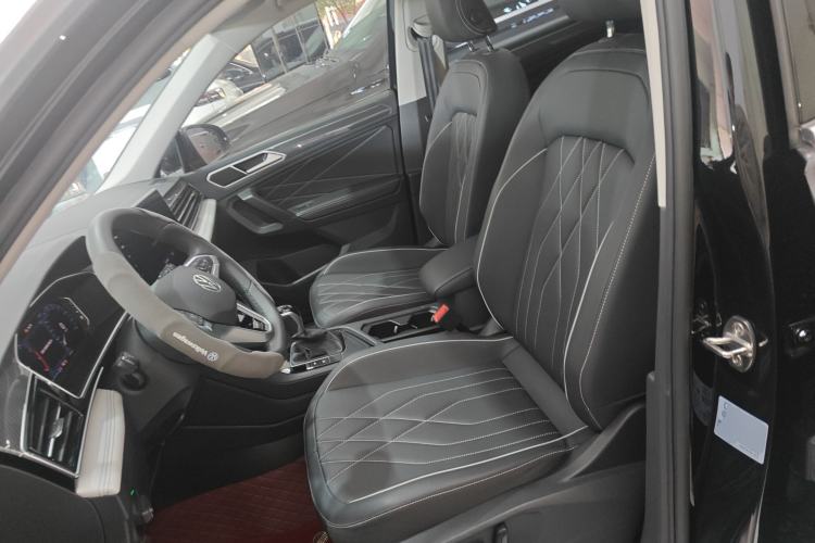 Used Volkswagen Tiguan L 2024 Outstanding Model 330TSI Automatic Two-Wheel Drive R-Line Dragon Glory Edition