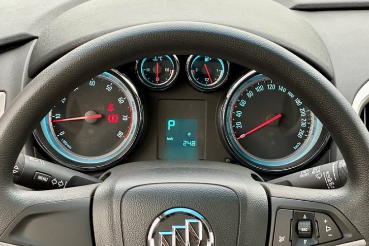 Used Buick GT 2014 XT 1.6L Automatic Fashion Edition
