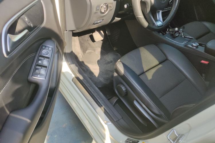 Used Mercedes-Benz B-Class 2015 B 200 Sport Edition