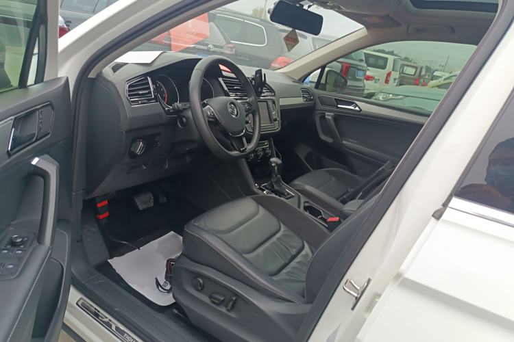 Used Volkswagen Tiguan L 2018 330TSI Automatic Two-Wheel Drive Luxury Edition
