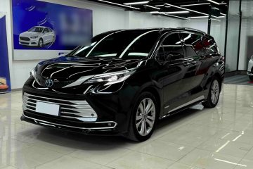 Used Toyota Sienna 2023 2.5L Hybrid Platinum Edition