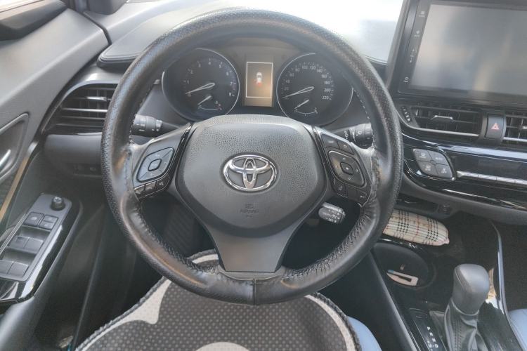 Used Toyota IZOA 2020 2.0L Yi Xiang CARE
